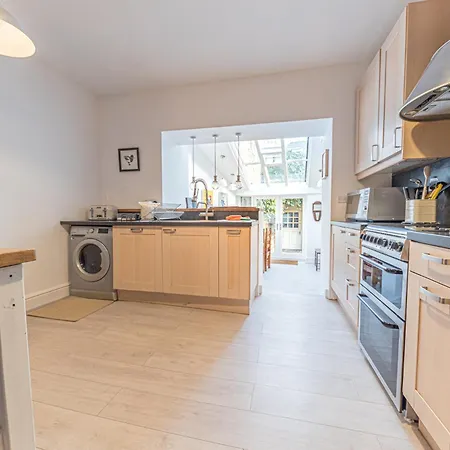 Tastefully Decorated, Family Friendly Property, Kirkby Lonsdale, Parking And Ev Charger *