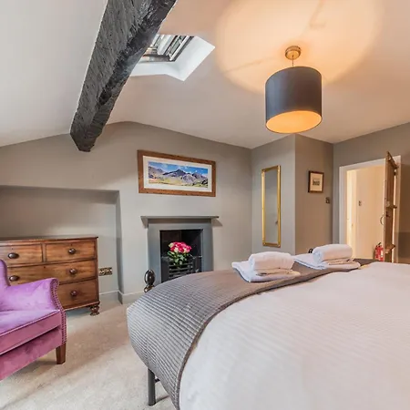 Tastefully Decorated, Family Friendly Property, Kirkby Lonsdale, Parking And Ev Charger * Kirkby Lonsdale