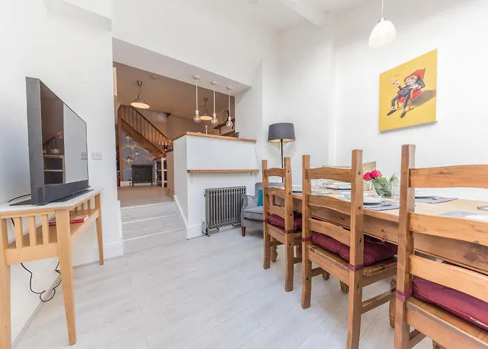 Tastefully Decorated, Family Friendly Property, Kirkby Lonsdale, Parking And Ev Charger * Kirkby Lonsdale