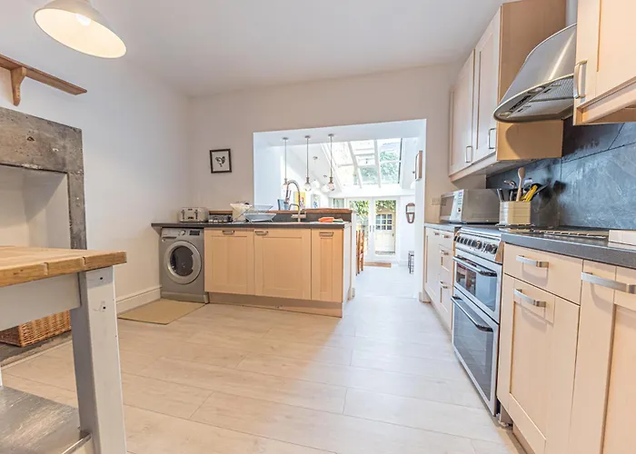 Tastefully Decorated, Family Friendly Property, Kirkby Lonsdale, Parking And Ev Charger *